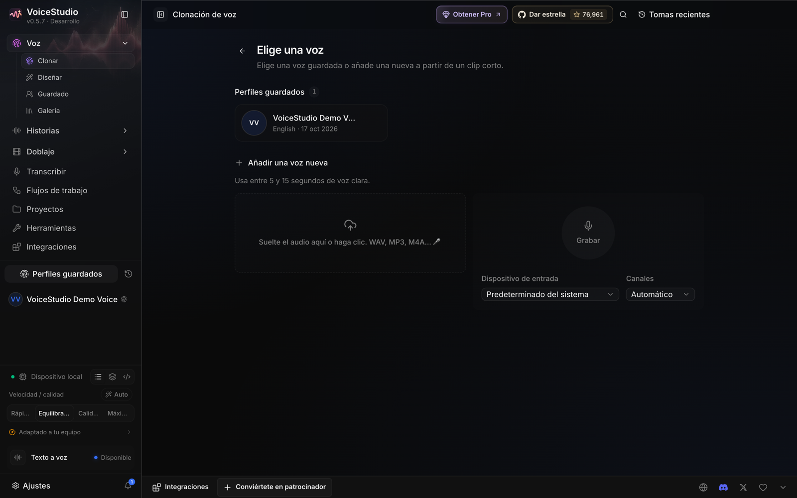 Pantalla «Elige una voz» de VoiceStudio, donde se carga el clip de referencia y se guardan los perfiles de voz